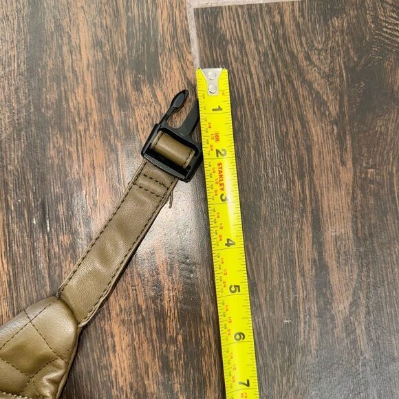 BEBE Dani Small FANNY Olive - Picture 10 of 12